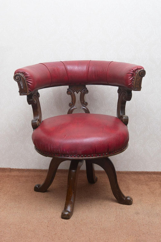 Good Example of Victorian Revolving Desk Chair