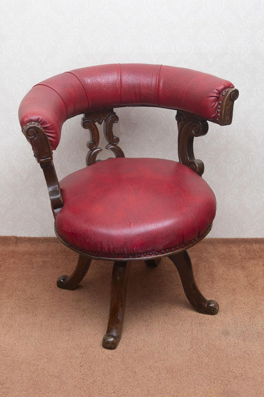 Good Example of Victorian Revolving Desk Chair