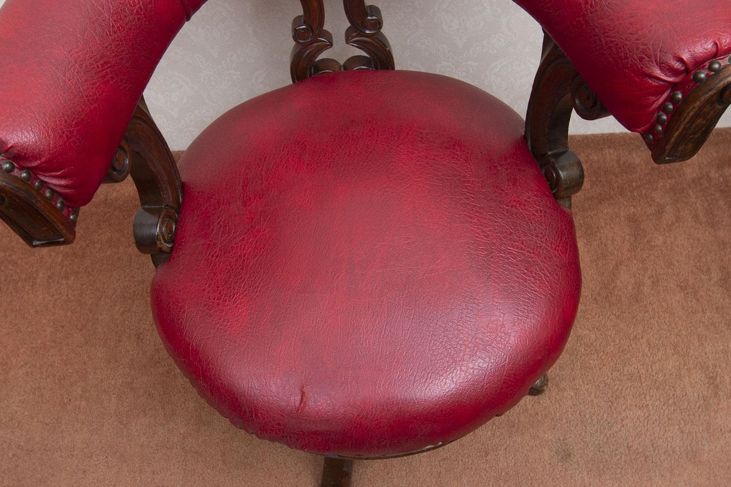 Good Example of Victorian Revolving Desk Chair
